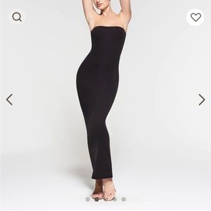 NWT SKIMS fits everybody dress